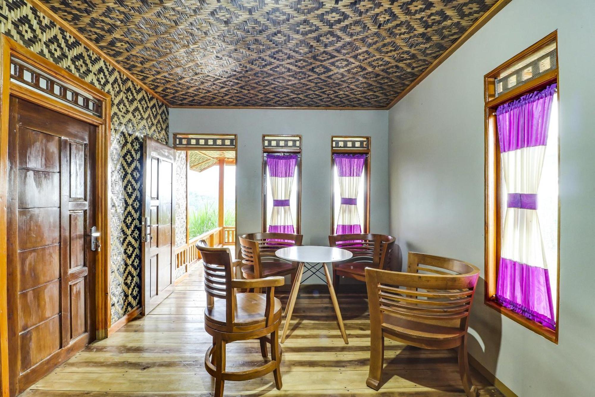 Oyo Homes 90956 Desa Wisata Guranteng Pendjalu Kültér fotó