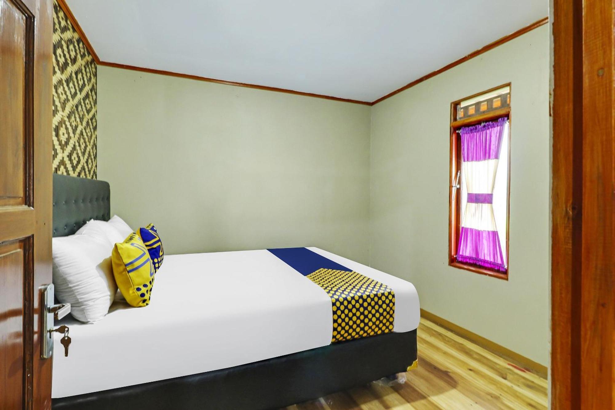 Oyo Homes 90956 Desa Wisata Guranteng Pendjalu Kültér fotó
