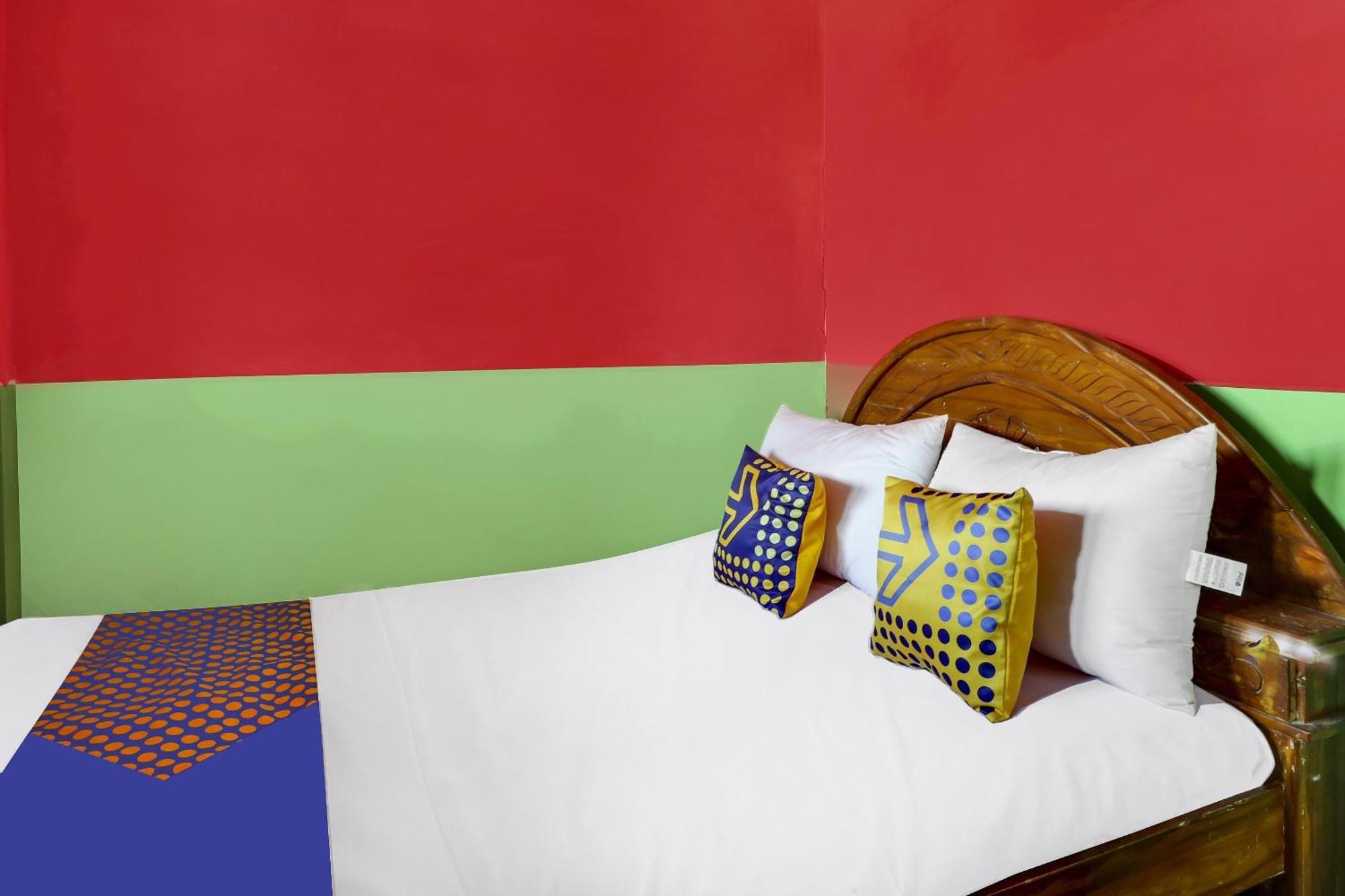 Oyo Homes 90956 Desa Wisata Guranteng Pendjalu Kültér fotó