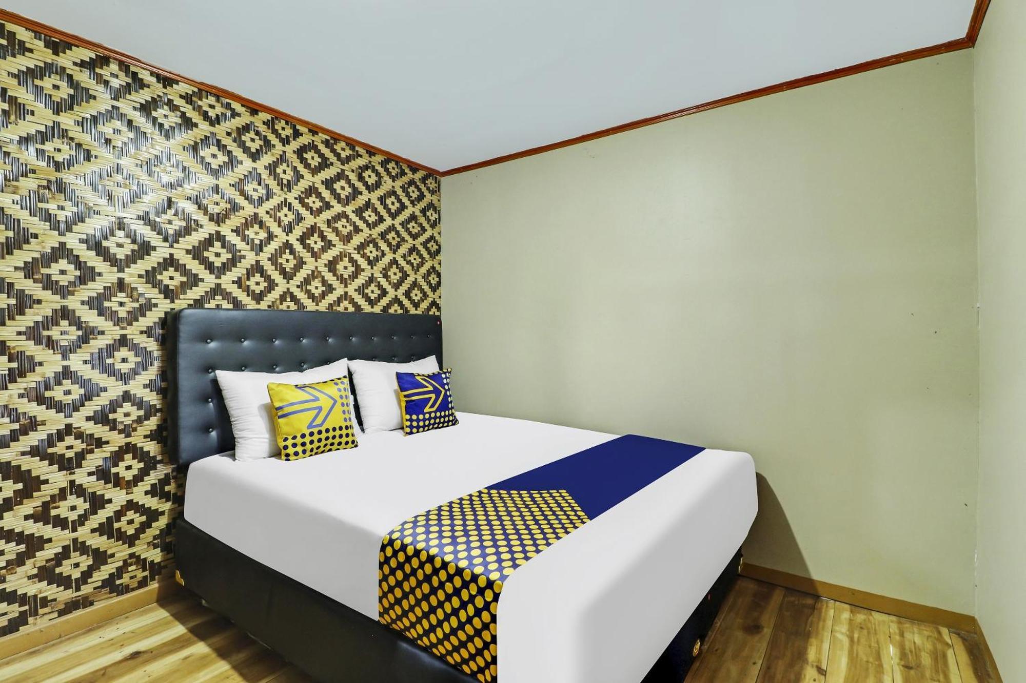 Oyo Homes 90956 Desa Wisata Guranteng Pendjalu Kültér fotó