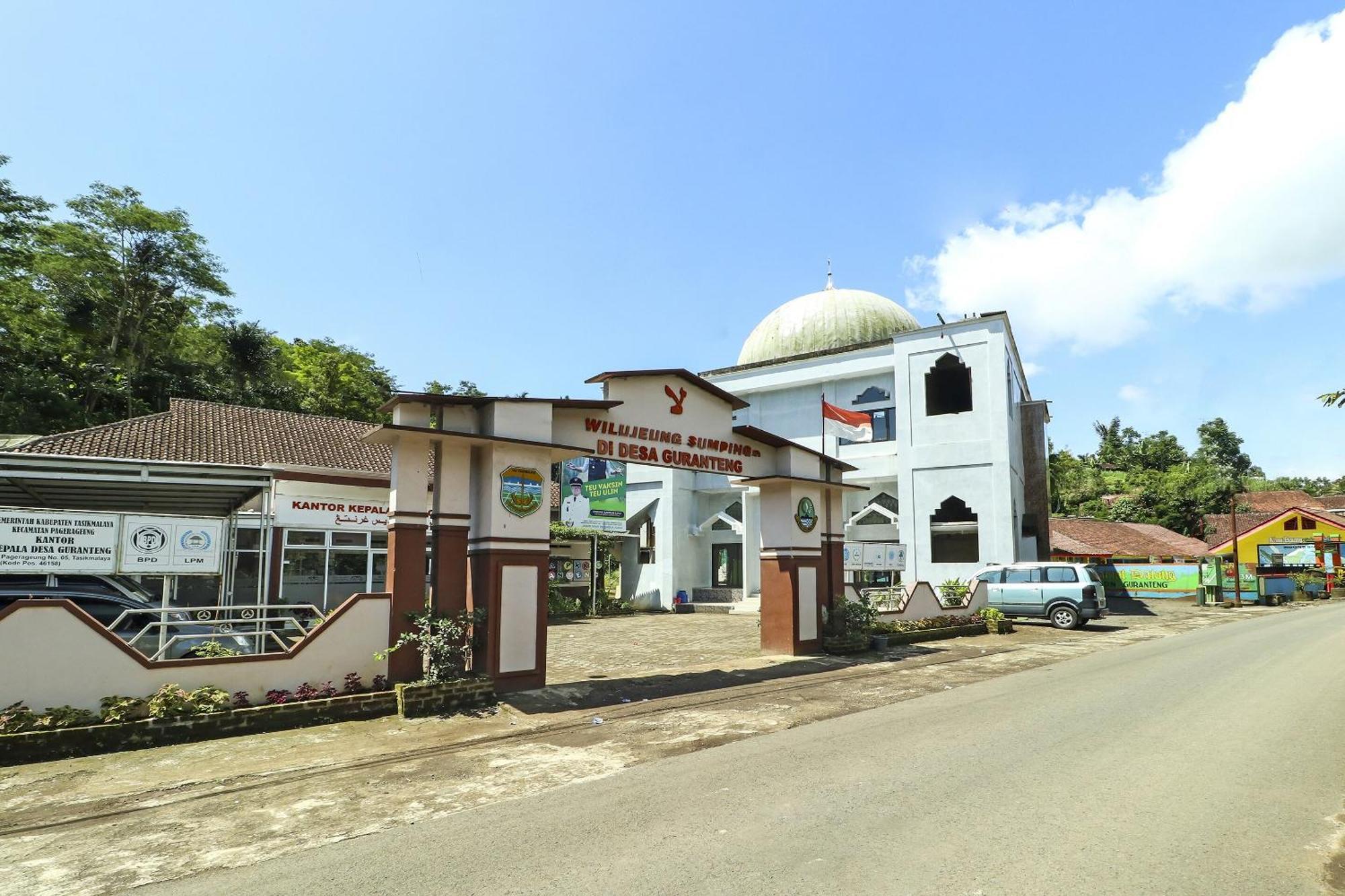 Oyo Homes 90956 Desa Wisata Guranteng Pendjalu Kültér fotó