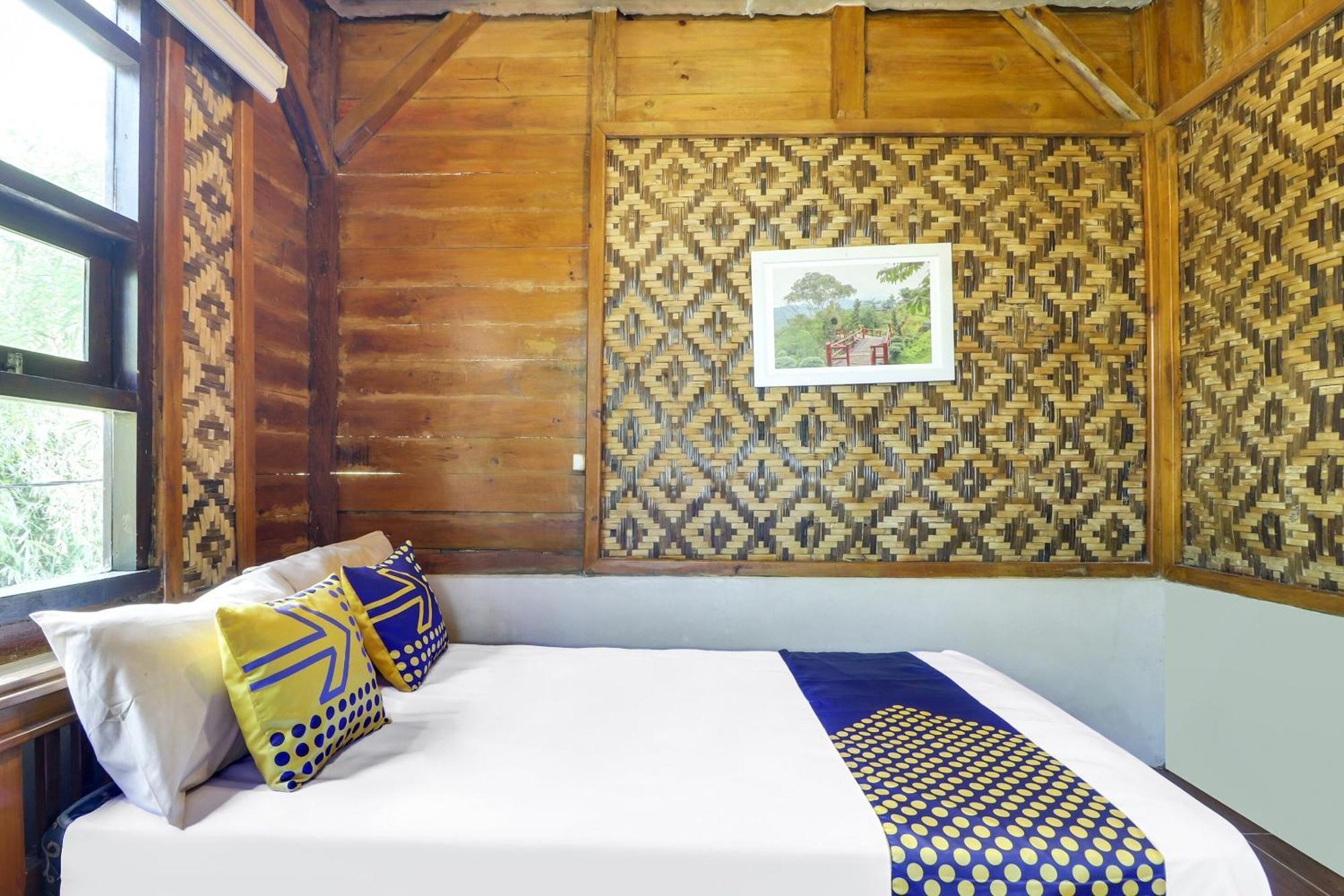 Oyo Homes 90956 Desa Wisata Guranteng Pendjalu Kültér fotó