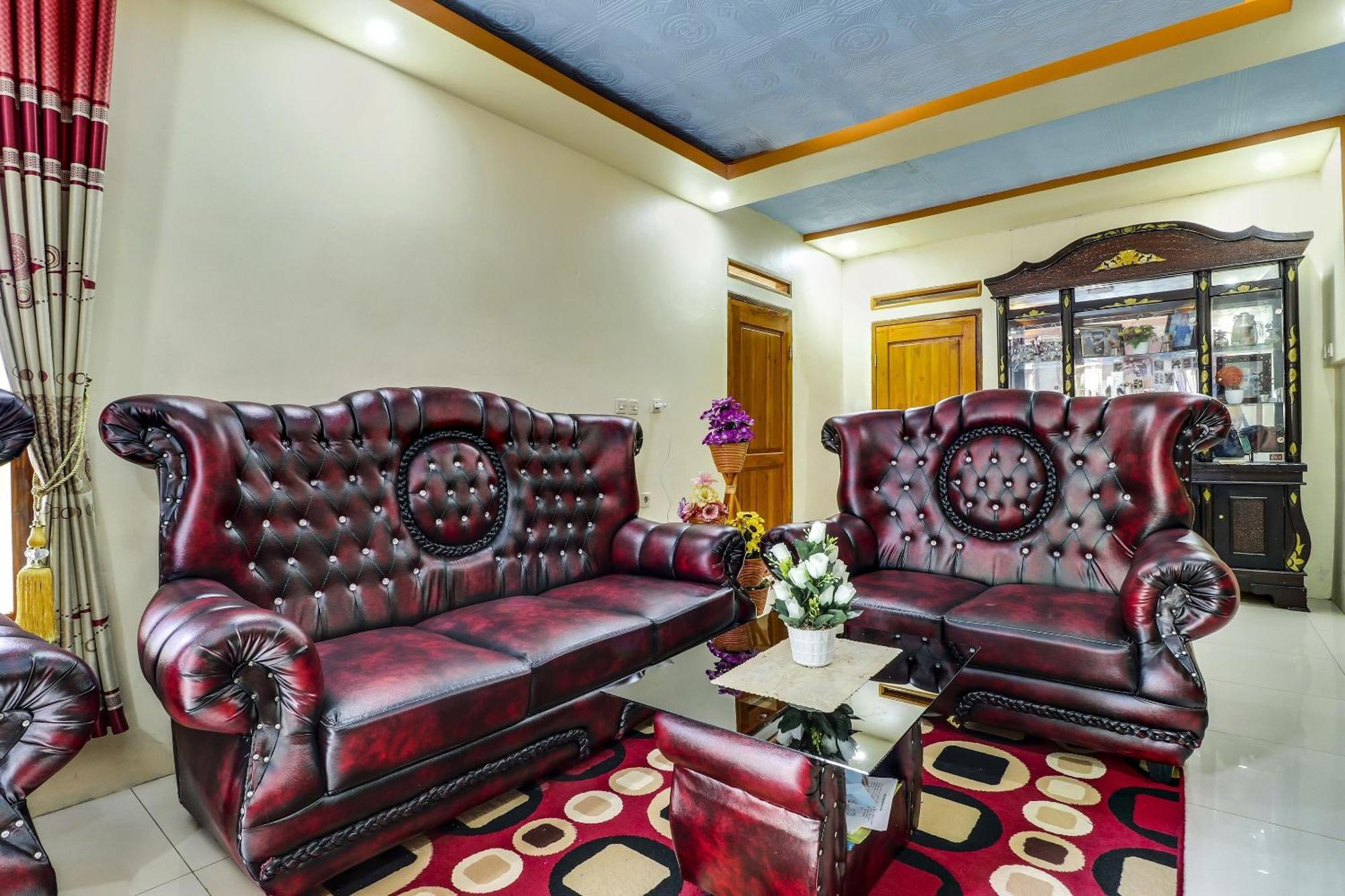 Oyo Homes 90956 Desa Wisata Guranteng Pendjalu Kültér fotó